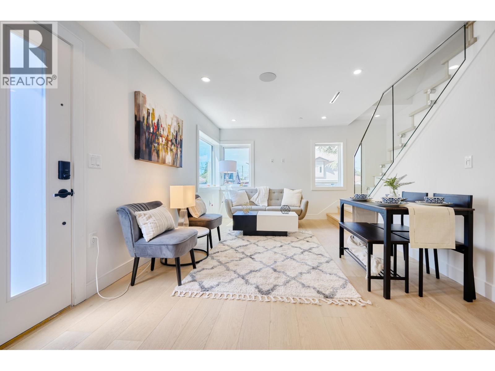 810 E 51st Avenue, Vancouver, British Columbia  V5X 1E5 - Photo 2 - R3109105