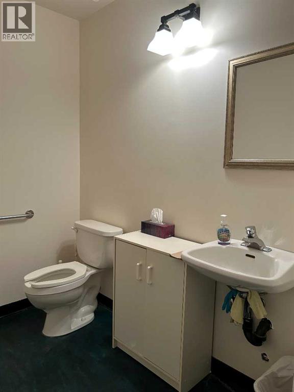 104, 1601 Dunmore Road Se, Medicine Hat, Alberta T1A 1Z8 - Photo 7 - A2289035