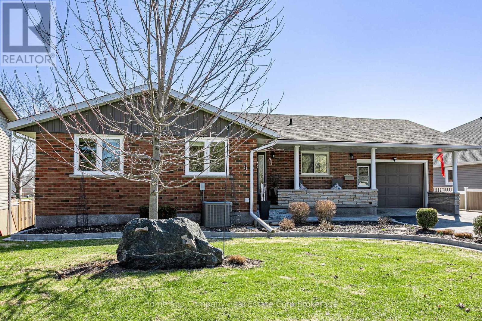 3981 James Street, Perth East, Ontario  N0B 2P0 - Photo 3 - X12975886