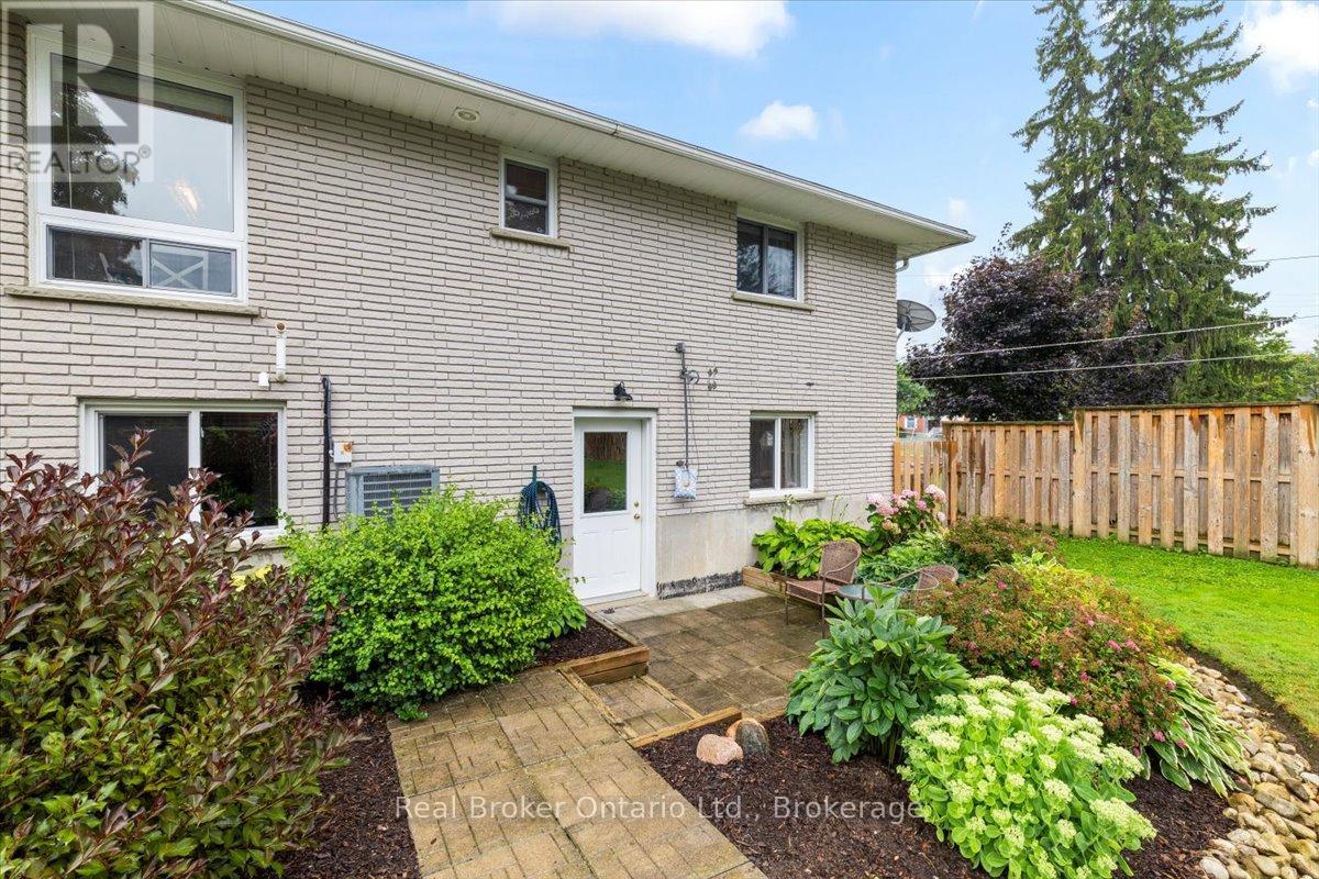 40 Arthur Street W, Minto, Ontario  N0G 1Z0 - Photo 24 - X12975954