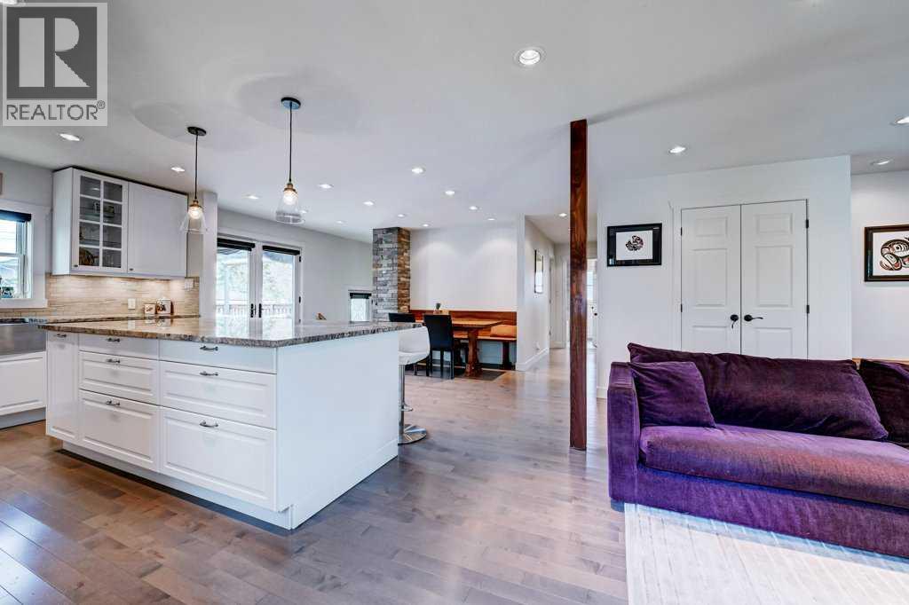 3040 26 Street SW, Calgary, Alberta  T3E 2B5 - Photo 5 - A2283067