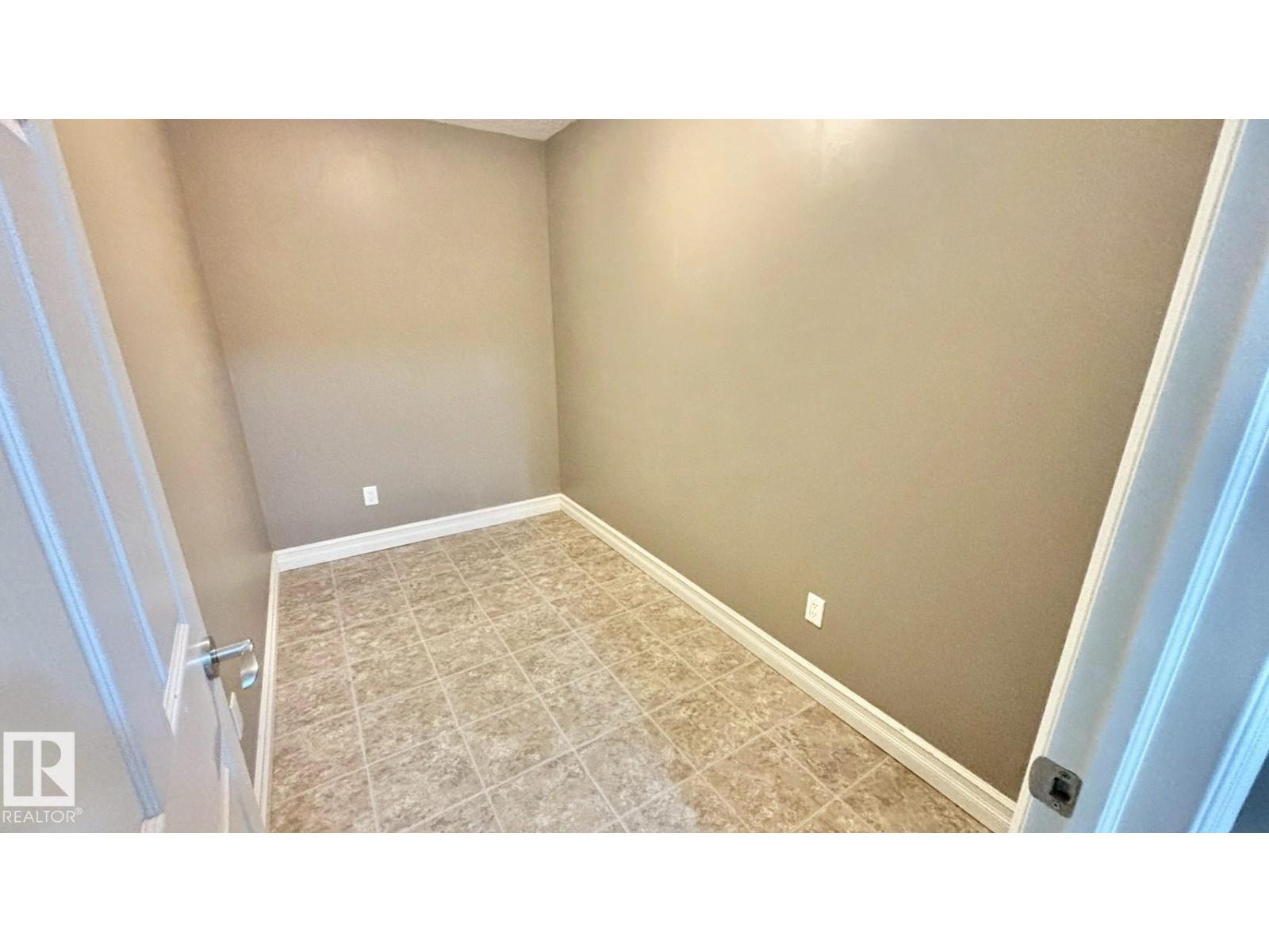 16 2003 Rabbit Hill Rd Nw Nw, Edmonton, Alberta  T6R 0R7 - Photo 40 - E4481030