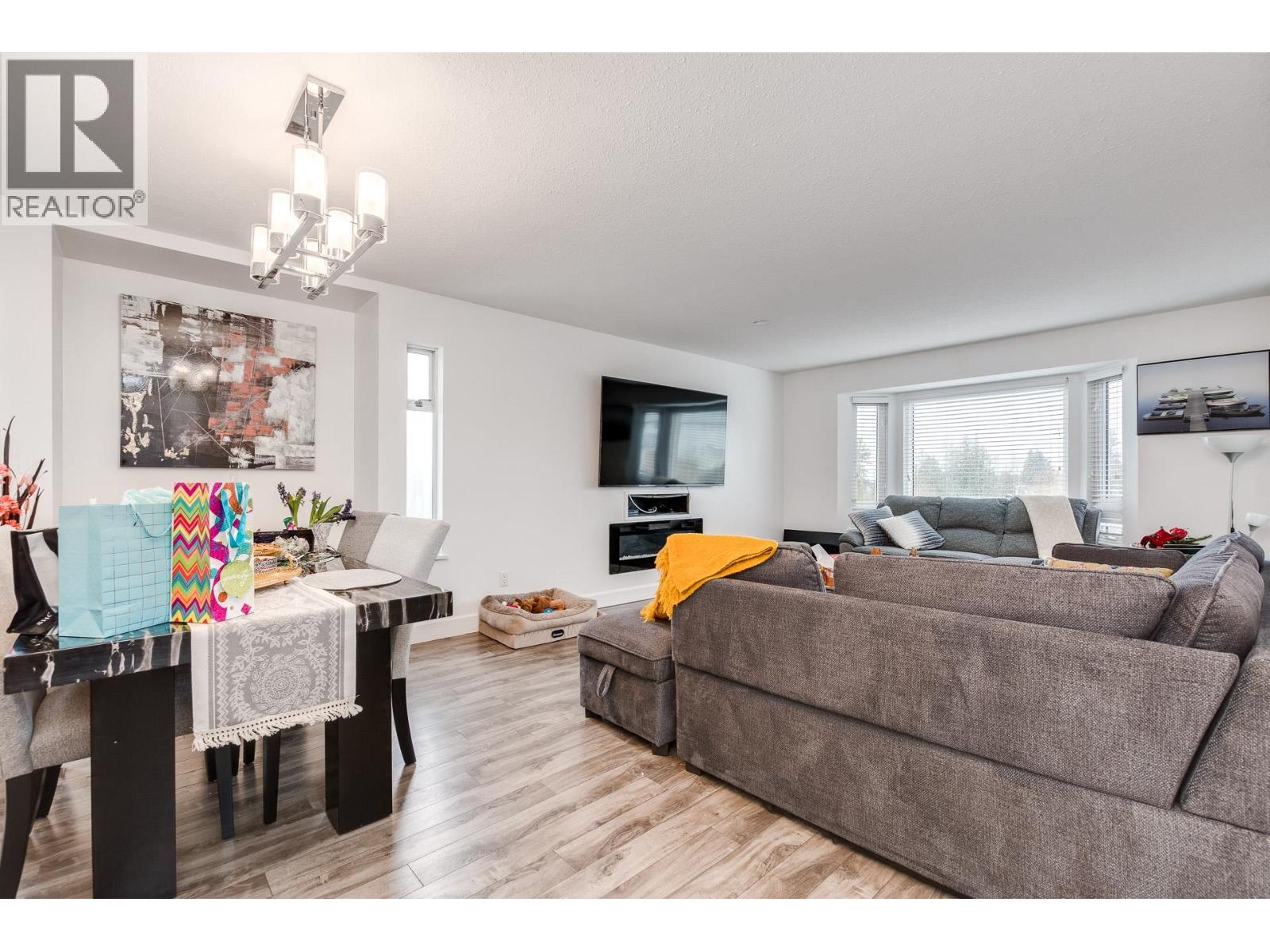 11390 Harrison Street, Maple Ridge, British Columbia  V2X 9L2 - Photo 3 - R3109114