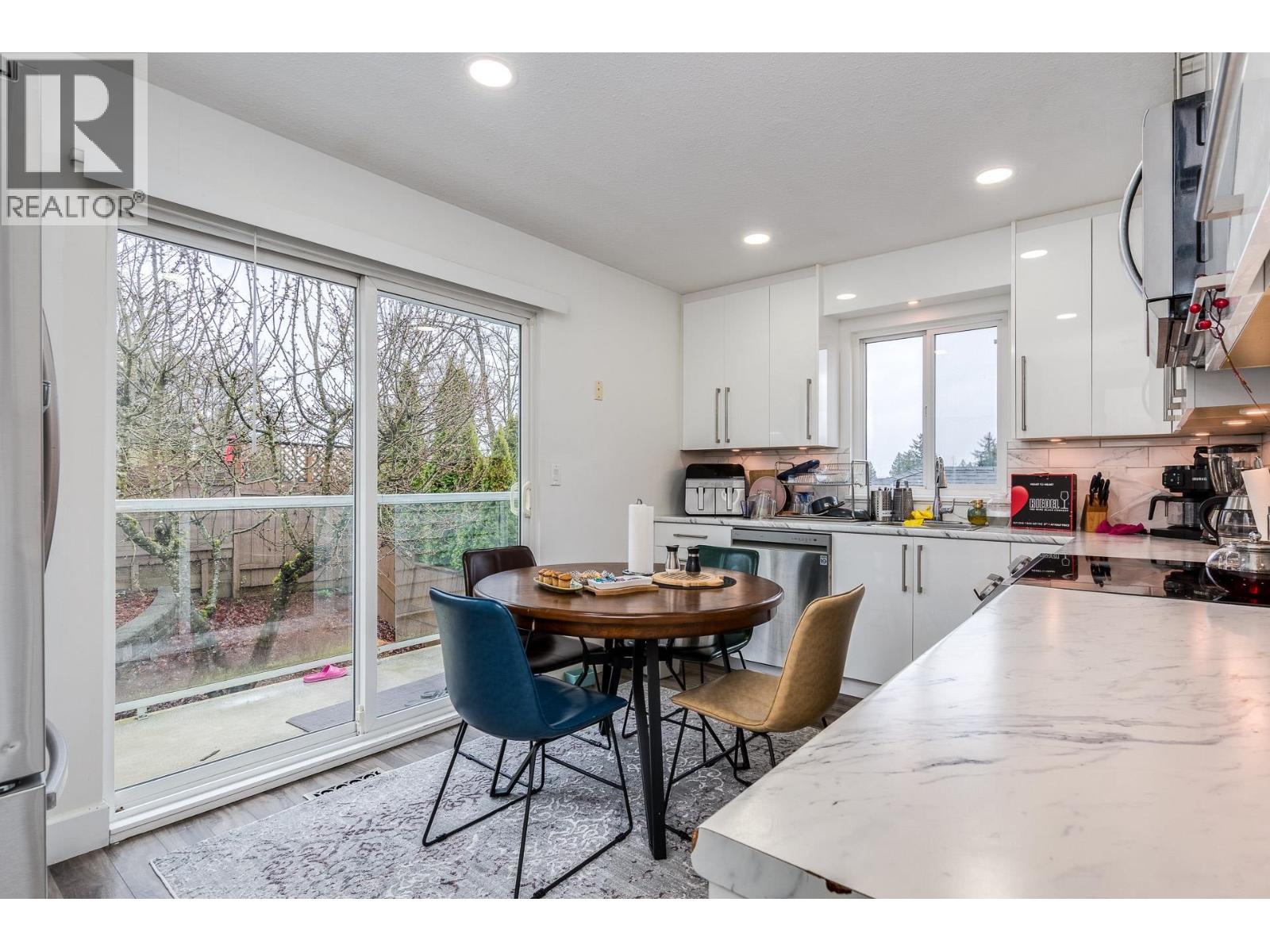 11390 Harrison Street, Maple Ridge, British Columbia  V2X 9L2 - Photo 8 - R3109114