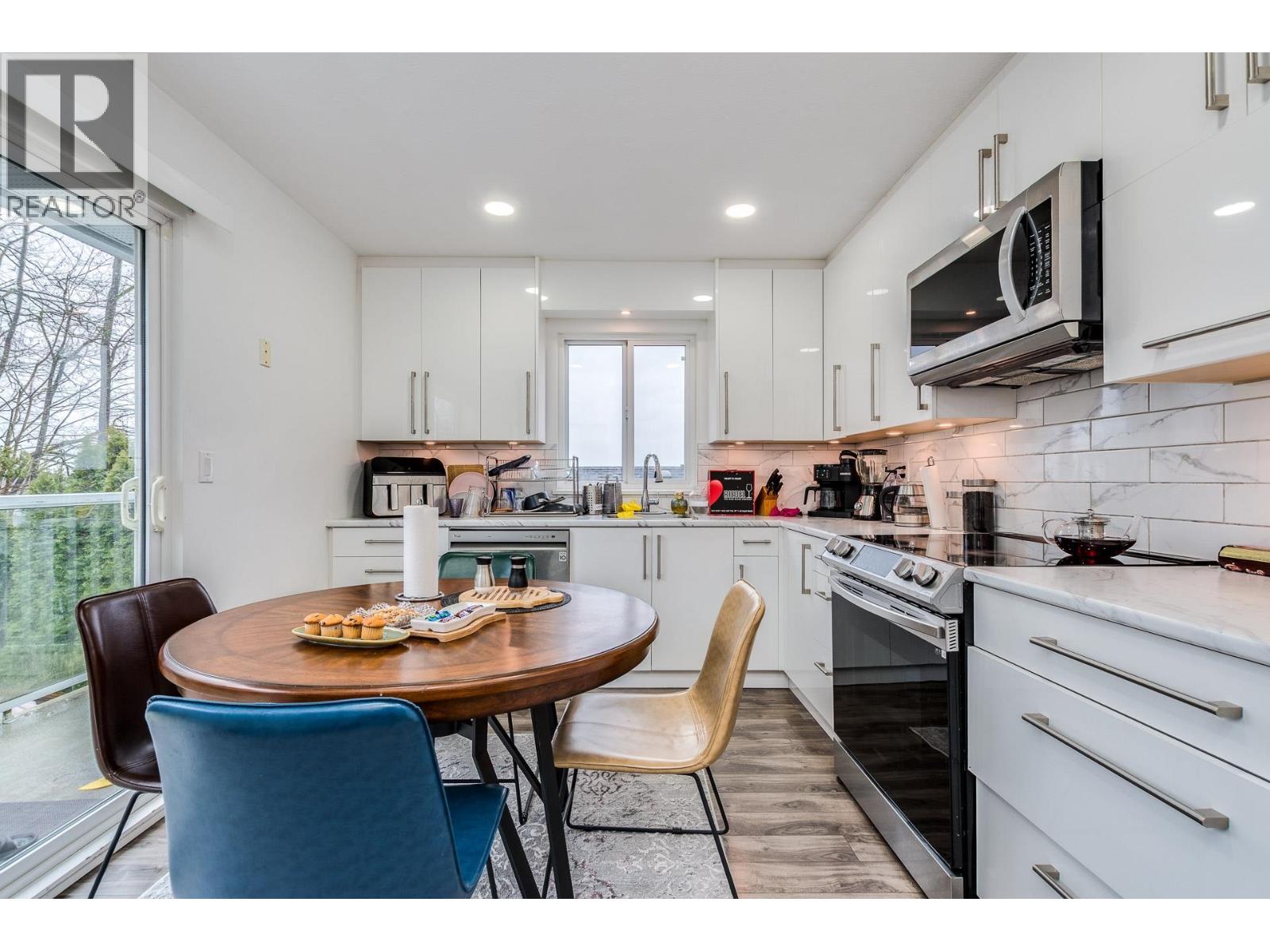 11390 Harrison Street, Maple Ridge, British Columbia  V2X 9L2 - Photo 9 - R3109114