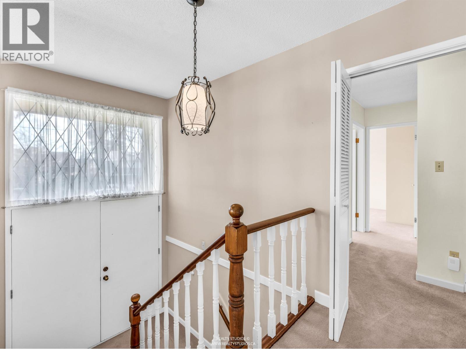 1110 Lodge Road, North Vancouver, British Columbia  V7R 1W8 - Photo 26 - R3109132