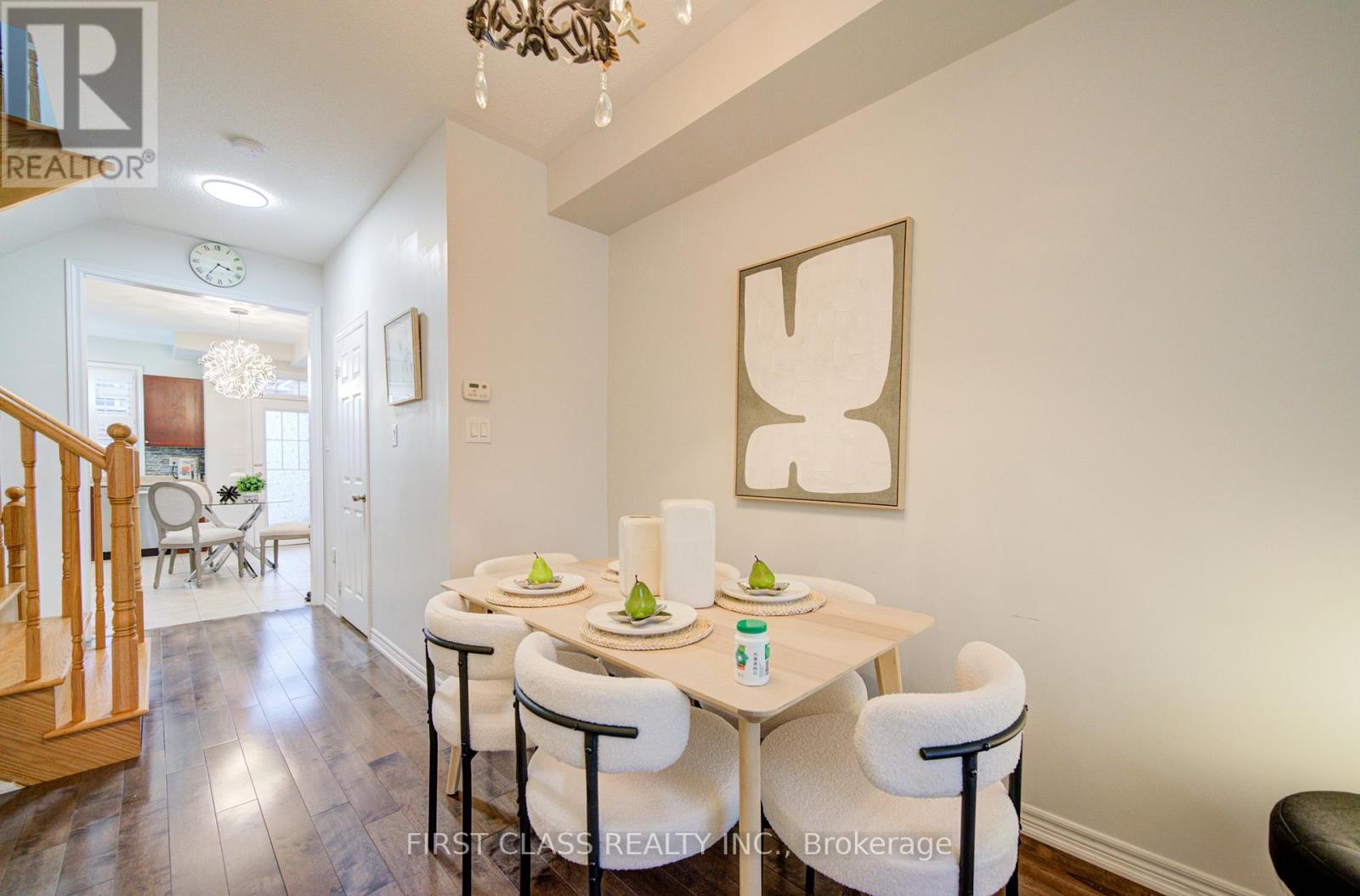 322 Delray Drive, Markham, Ontario  L6E 0R2 - Photo 4 - N12974152