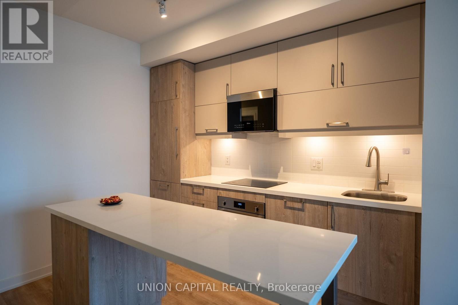 1106 - 8119 Birchmount Road, Markham, Ontario  L6G 0H5 - Photo 8 - N12975796