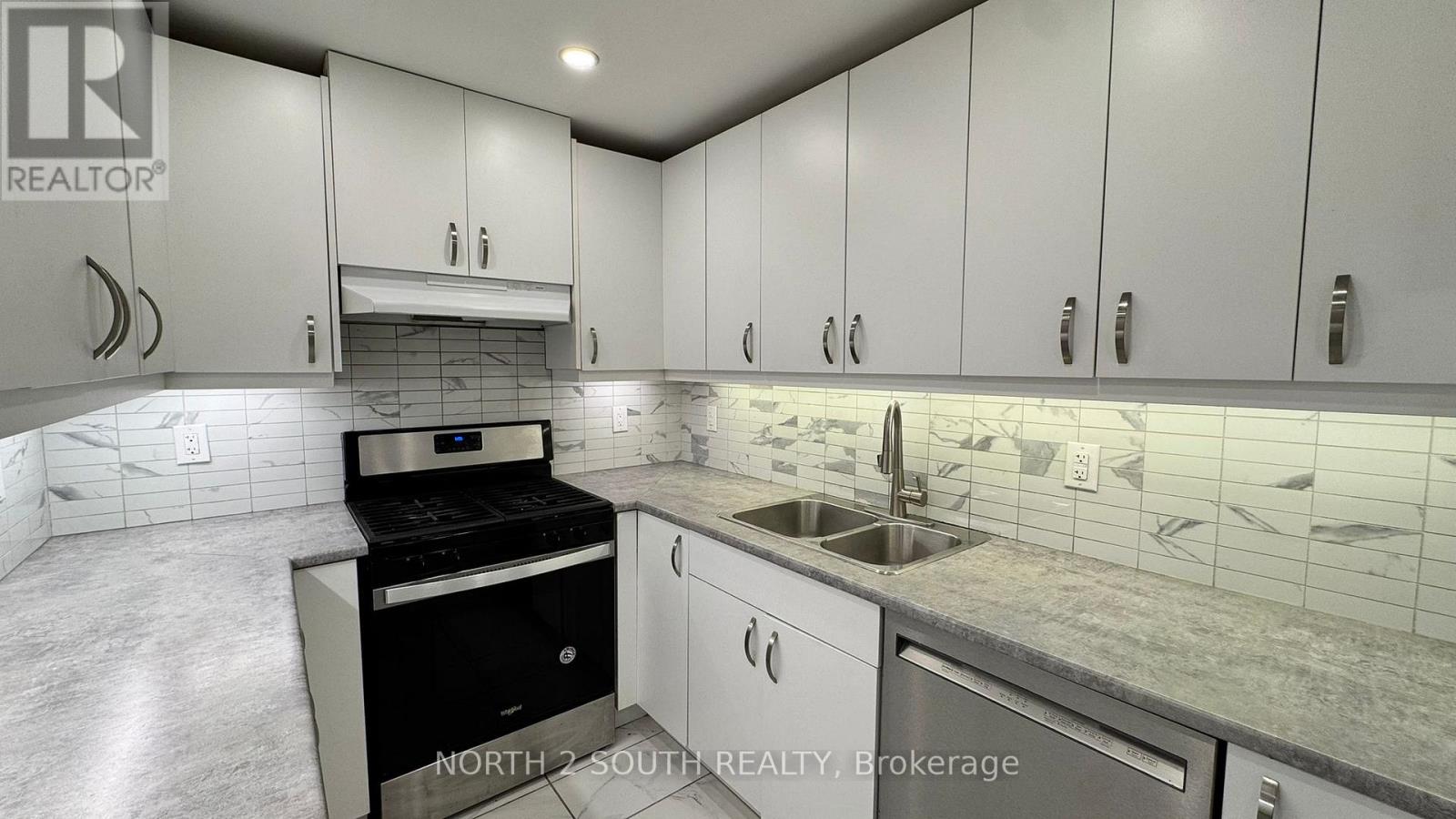 Bsmt - 29 Gore Drive, Barrie, Ontario  L4N 8L3 - Photo 3 - S12913312