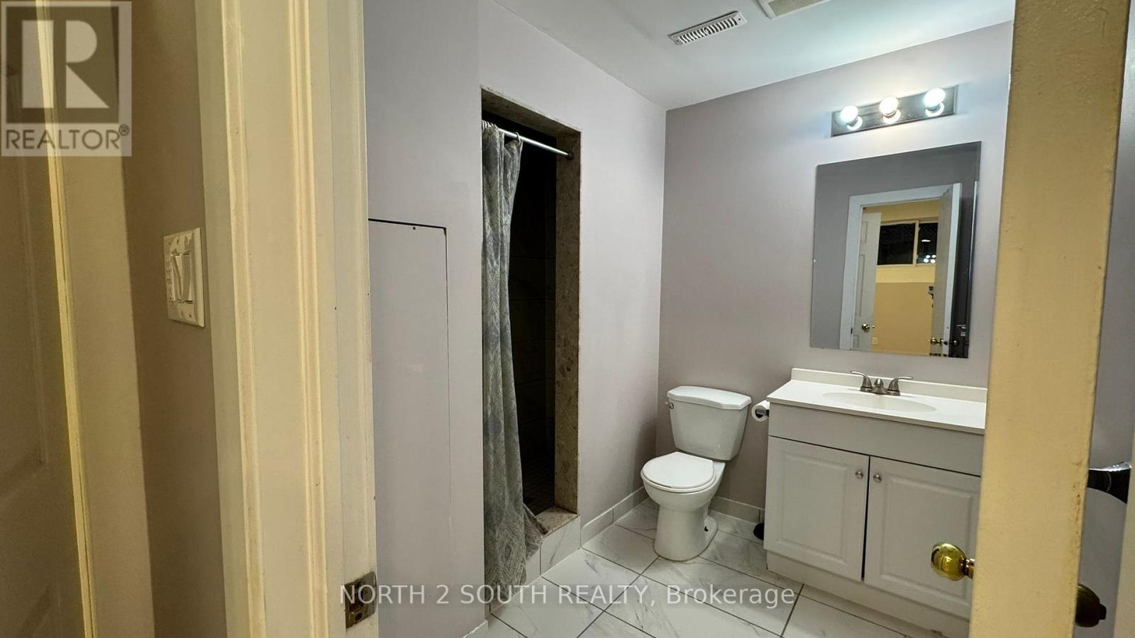 Bsmt - 29 Gore Drive, Barrie, Ontario  L4N 8L3 - Photo 10 - S12913312