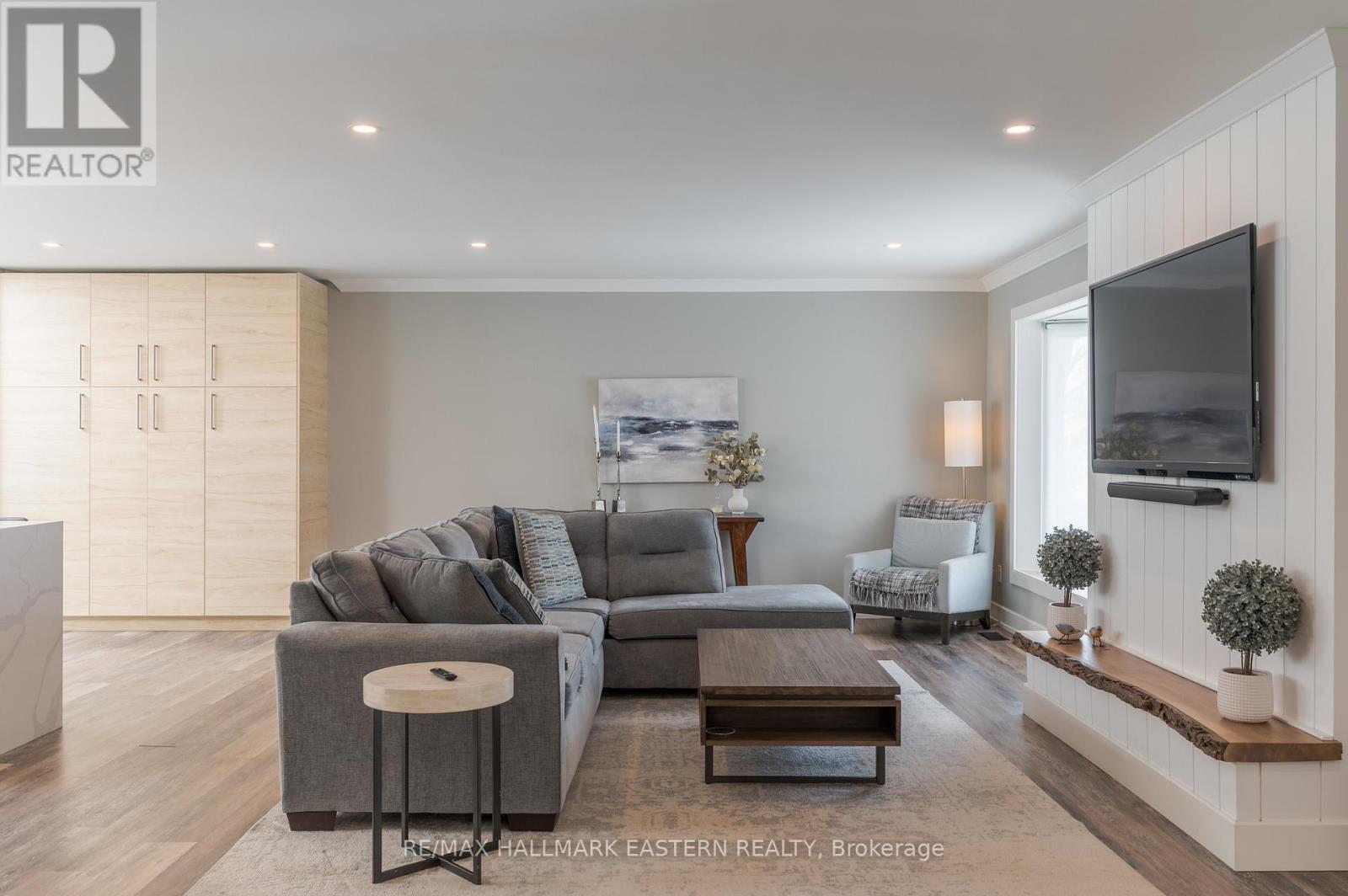 6 Weller Crescent, Peterborough, Ontario  K9J 6J5 - Photo 10 - X12976078