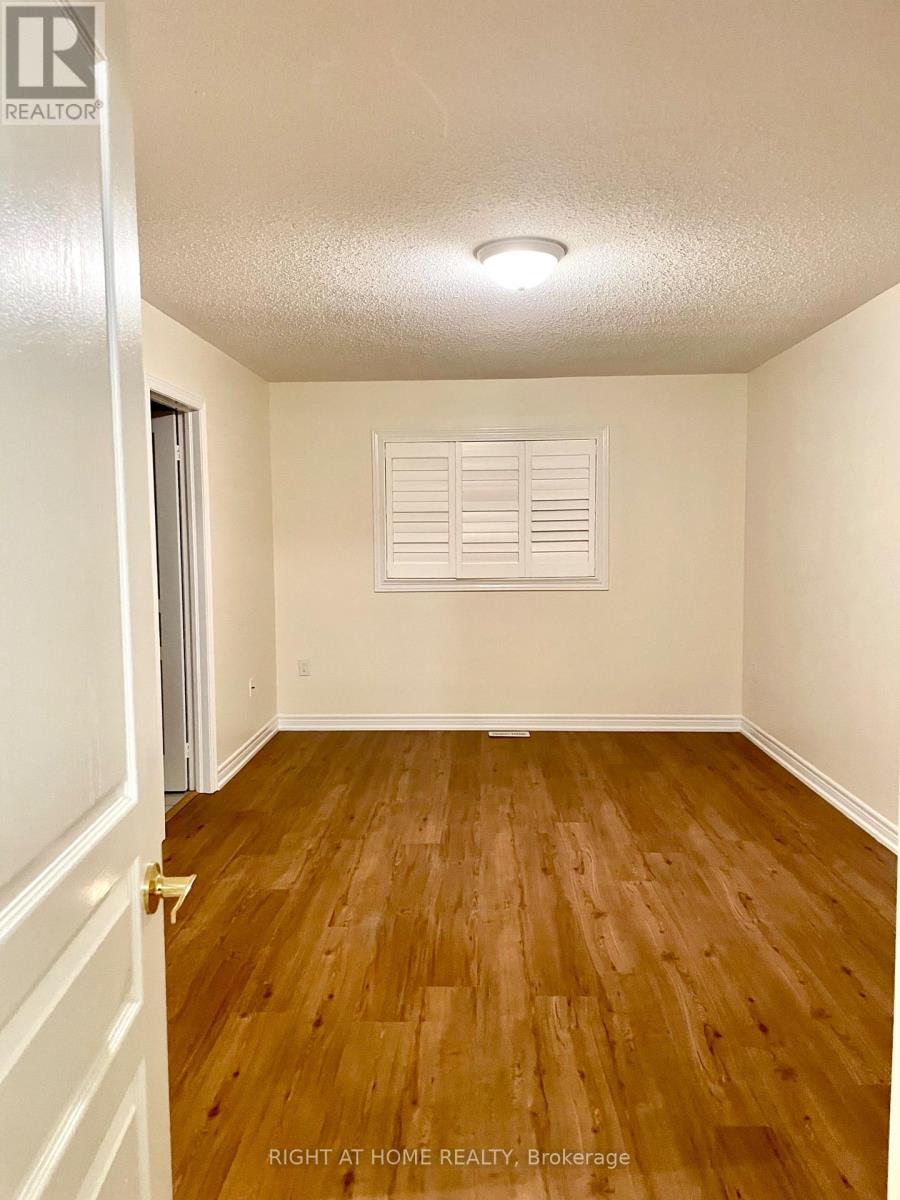 20 Haskett Drive, Markham, Ontario  L6B 0S9 - Photo 8 - N12974648