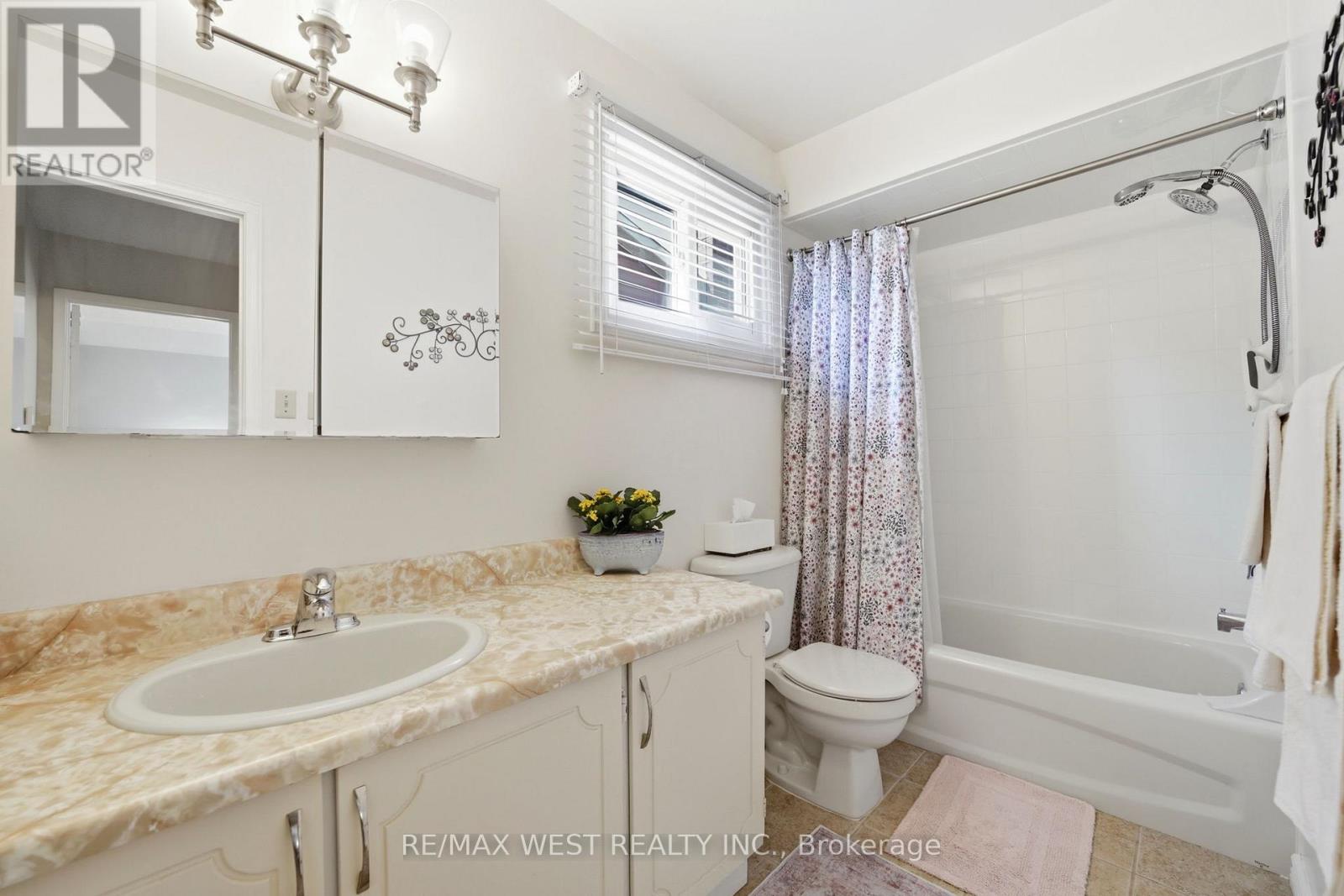 68 Buckland Way, Brampton, Ontario  L6V 3P4 - Photo 32 - W12963978