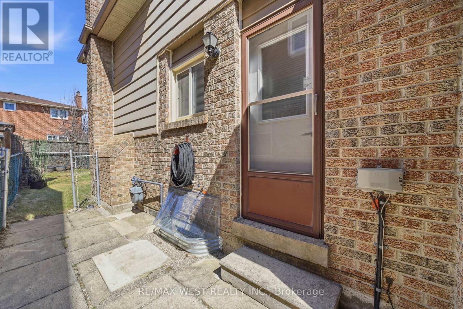 68 Buckland Way, Brampton, Ontario  L6V 3P4 - Photo 39 - W12963978