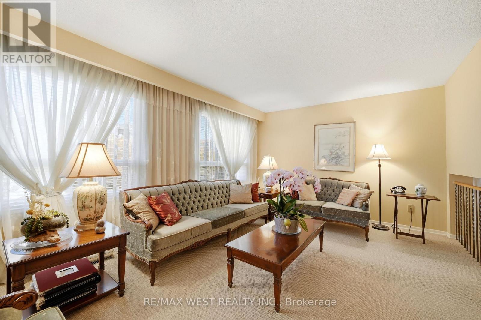 68 Buckland Way, Brampton, Ontario  L6V 3P4 - Photo 9 - W12963978