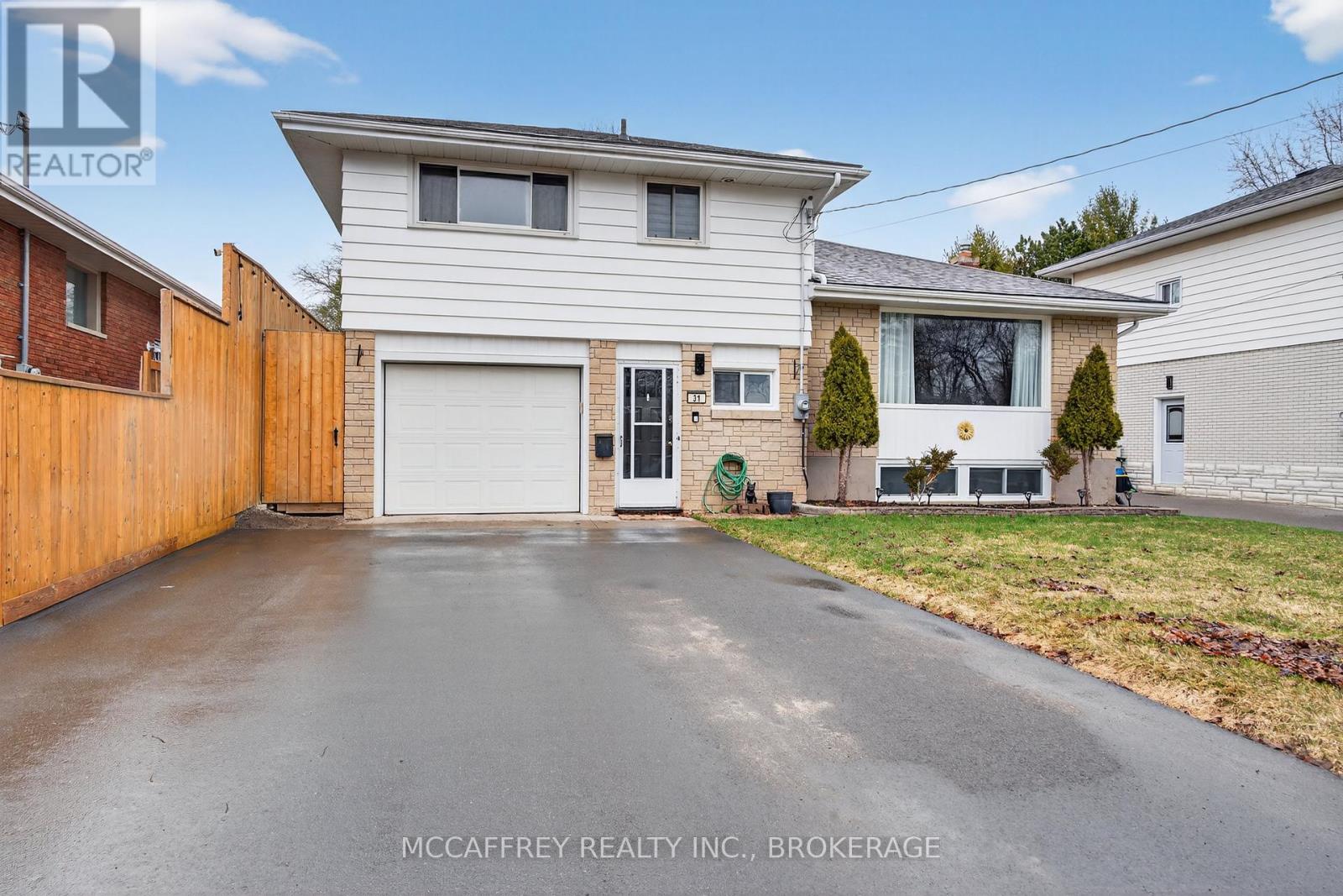 31 MEADOWVALE AVENUE, Belleville, Ontario