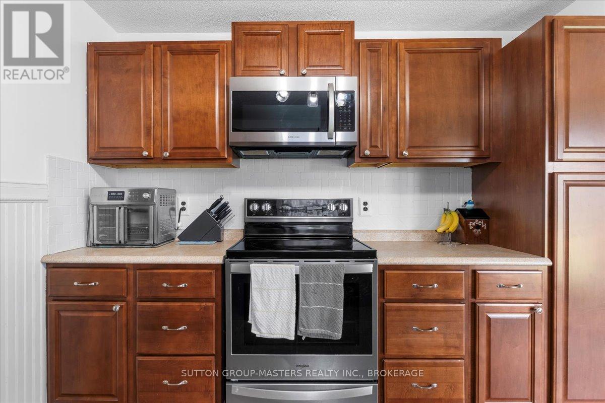 84 Plumb Road, Tyendinaga (Tyendinaga Township), Ontario  K0K 2N0 - Photo 11 - X12899102