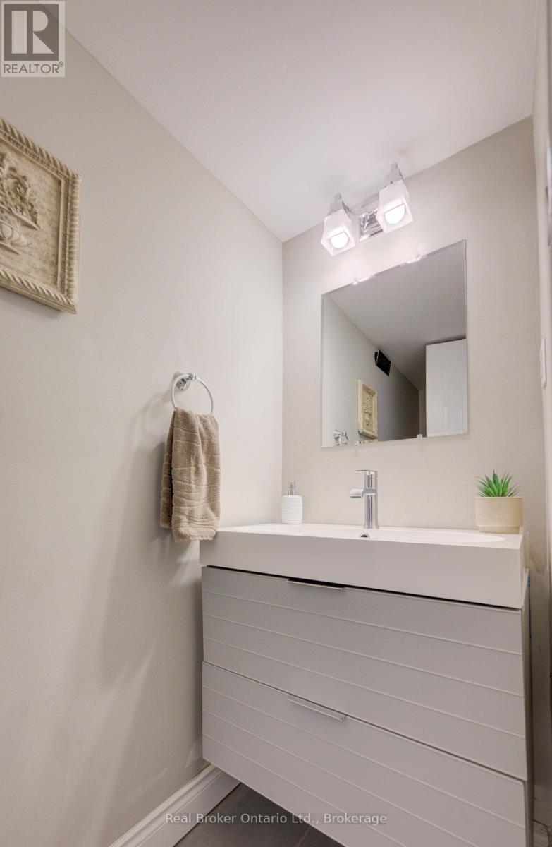 617 - 895 Maple Avenue, Burlington, Ontario  L7S 2H7 - Photo 33 - W12975838