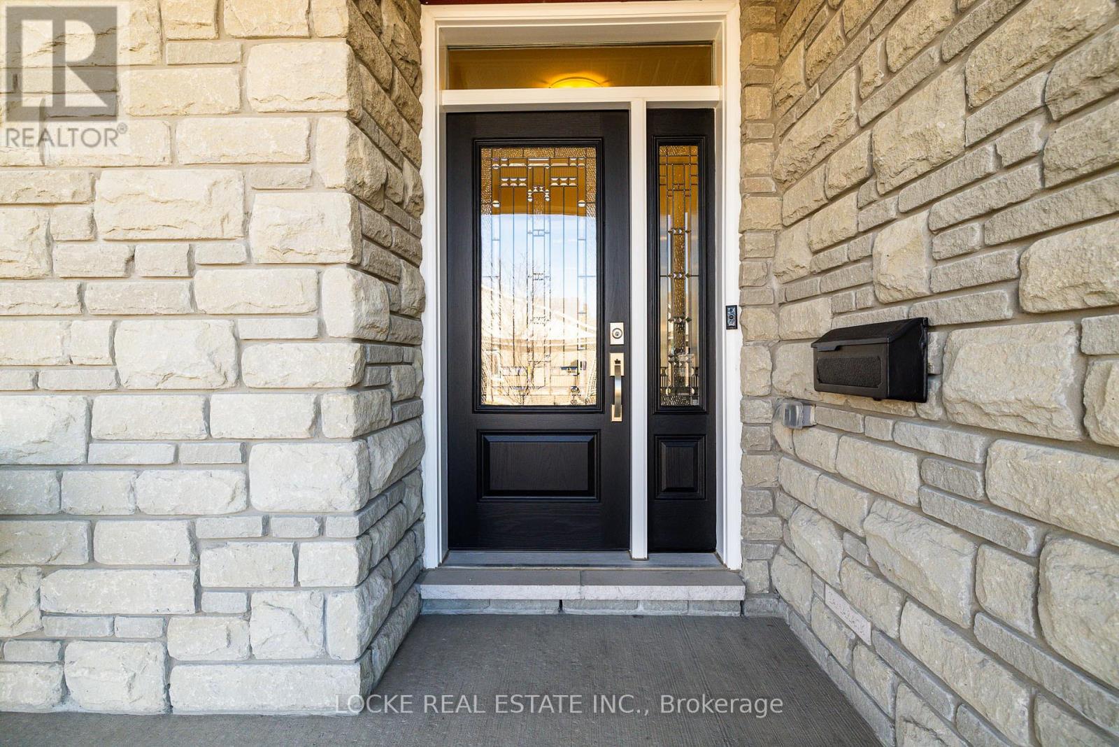 168 Minoterie Ridge, Ottawa, Ontario  K4A 0Y6 - Photo 3 - X12975842