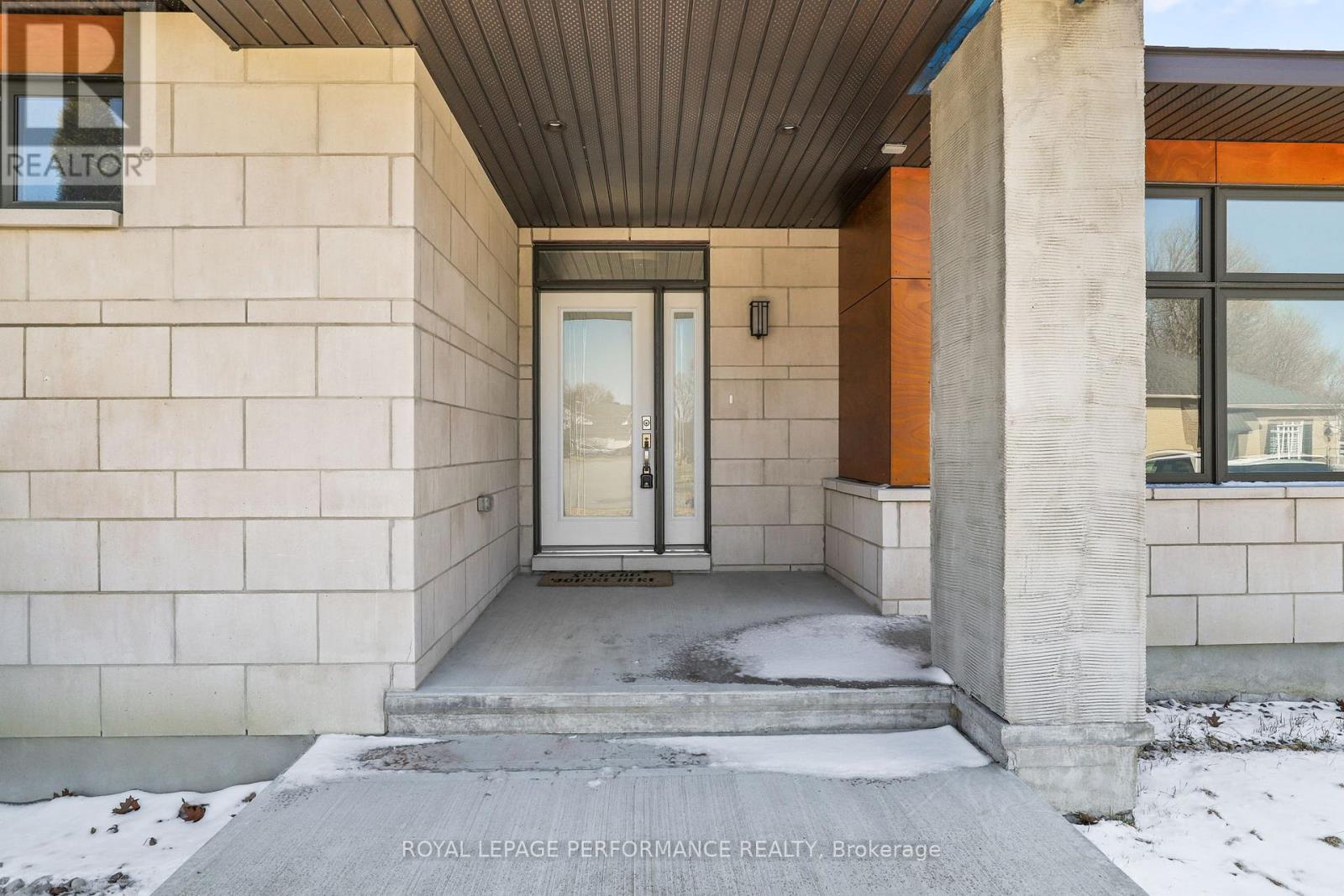 32 Moore Street, Ottawa, Ontario  K0A 2Z0 - Photo 3 - X12975848