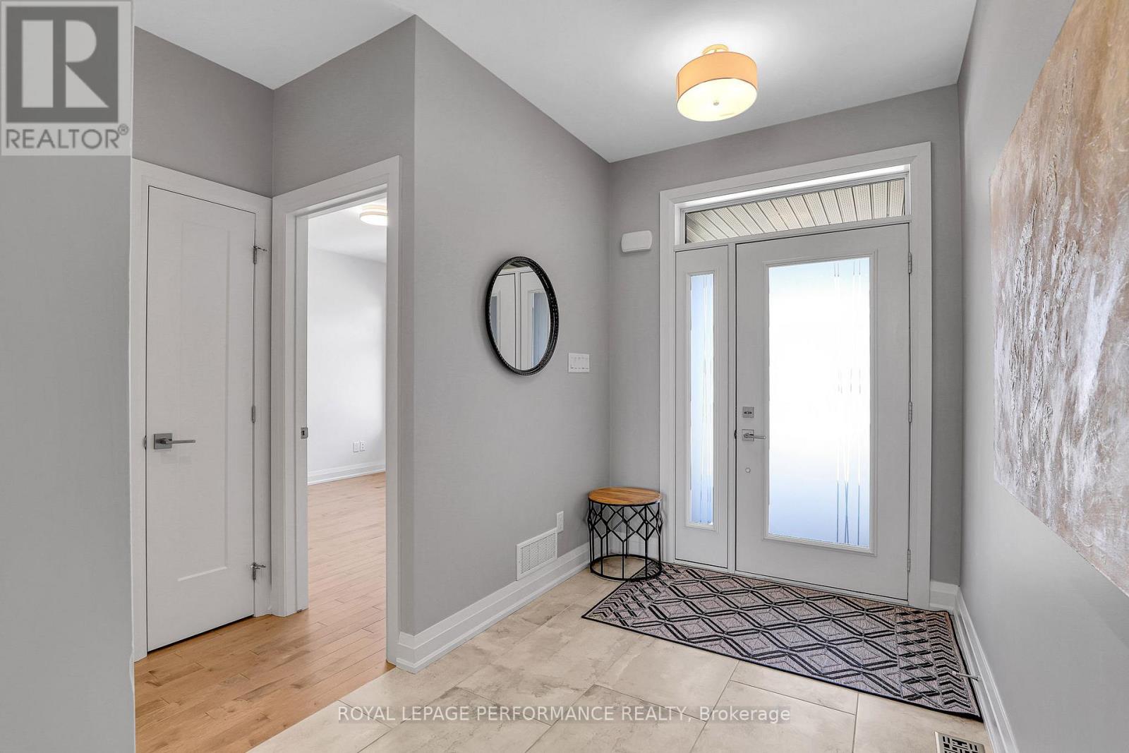 32 Moore Street, Ottawa, Ontario  K0A 2Z0 - Photo 4 - X12975848