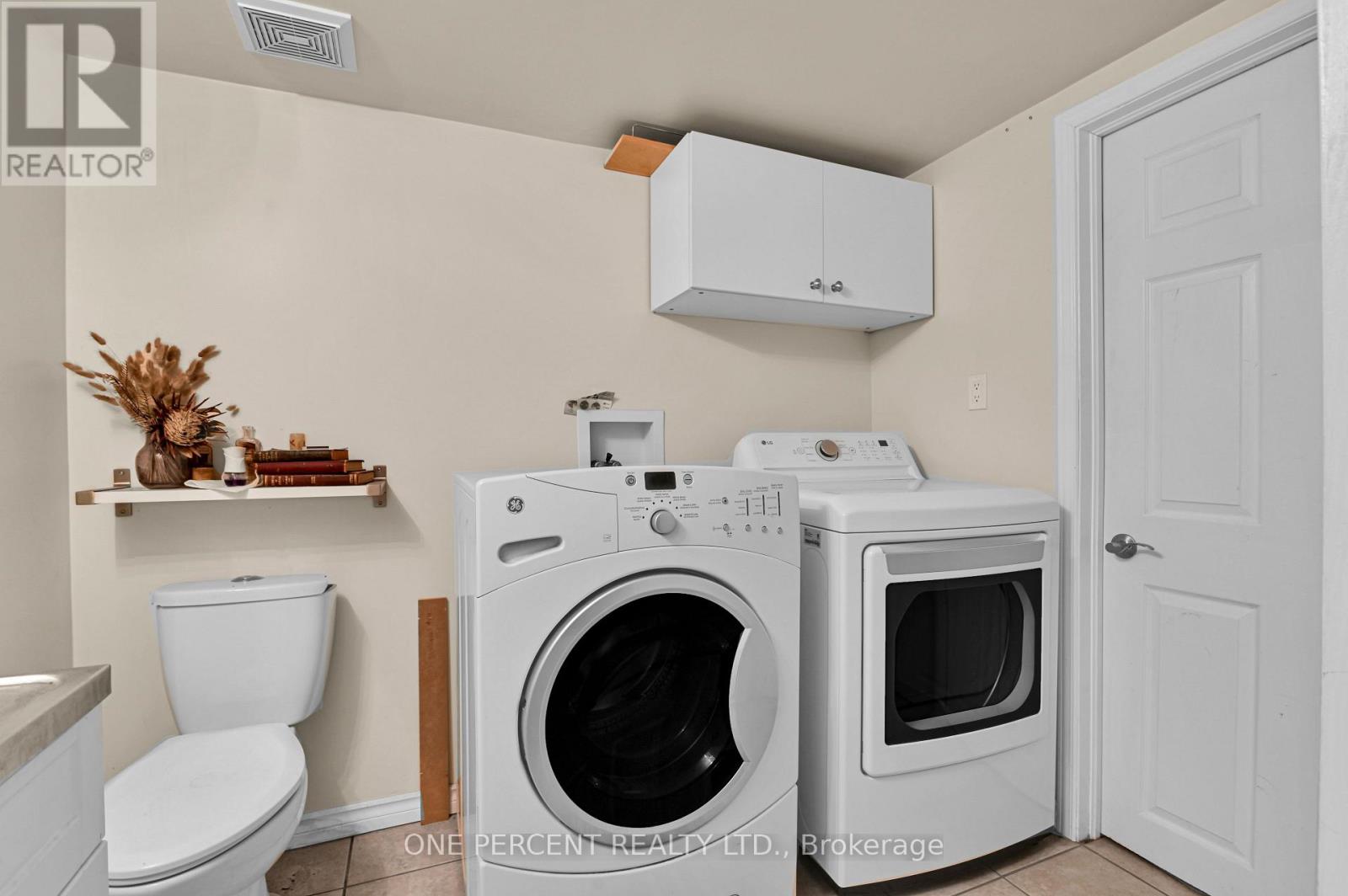 311 Southcrest Private, Ottawa, Ontario  K1V 2B7 - Photo 30 - X12975854