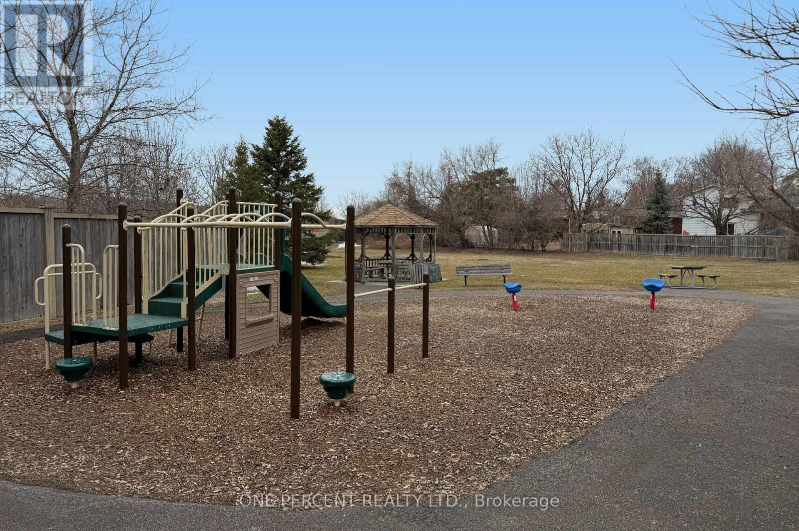 311 Southcrest Private, Ottawa, Ontario  K1V 2B7 - Photo 36 - X12975854