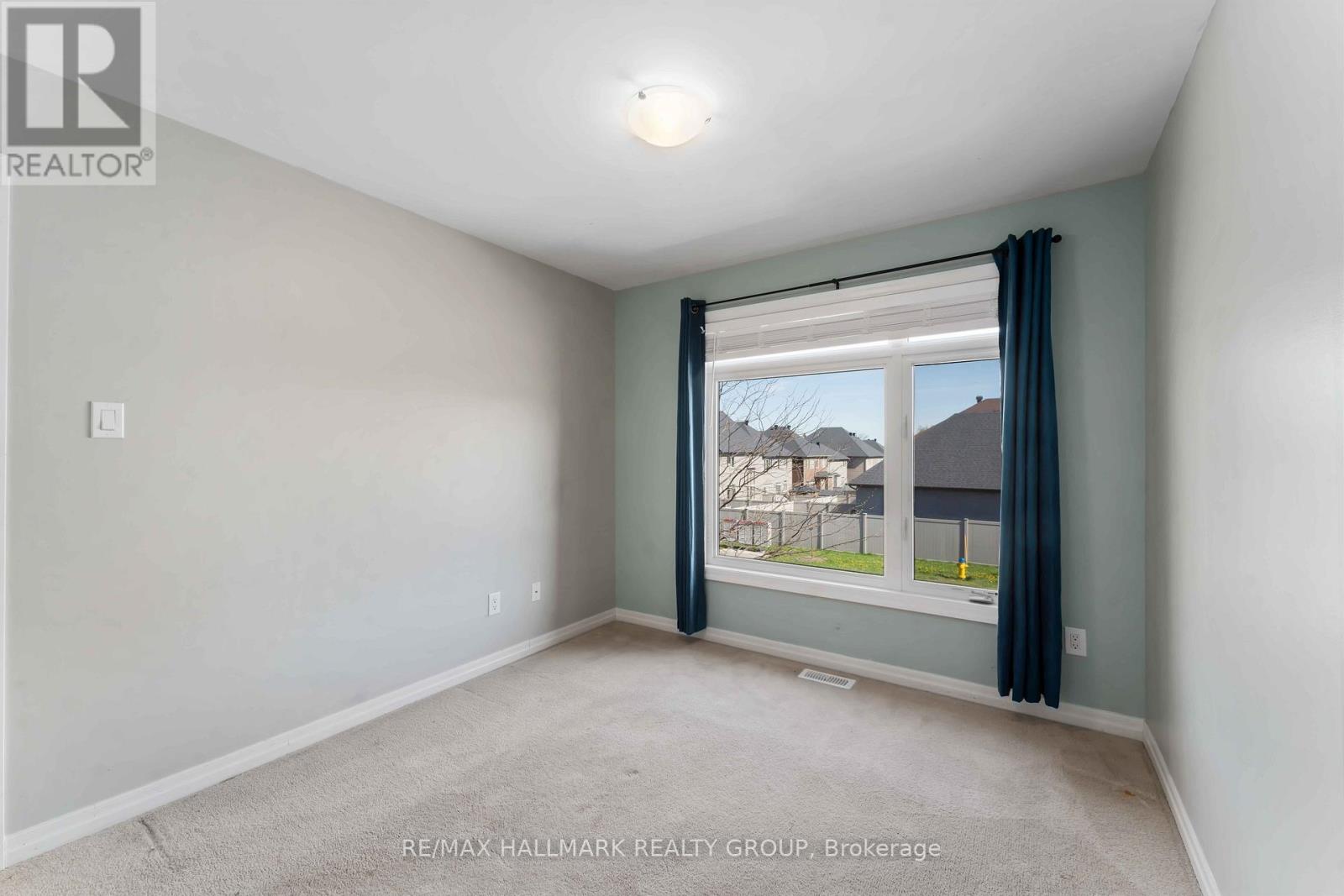 900 Littlerock Street, Ottawa, Ontario  K1T 0N2 - Photo 21 - X12975864