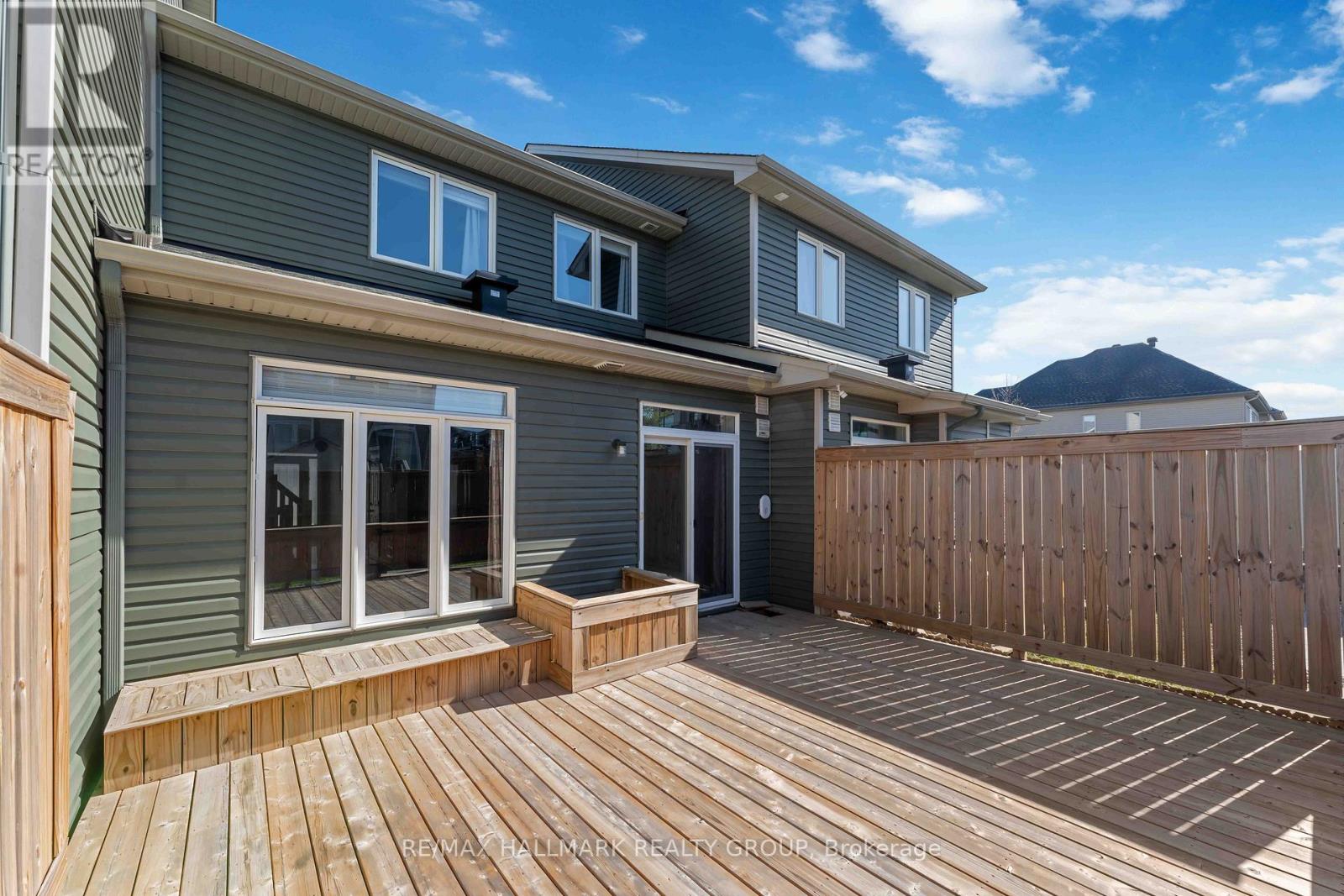 900 Littlerock Street, Ottawa, Ontario  K1T 0N2 - Photo 32 - X12975864