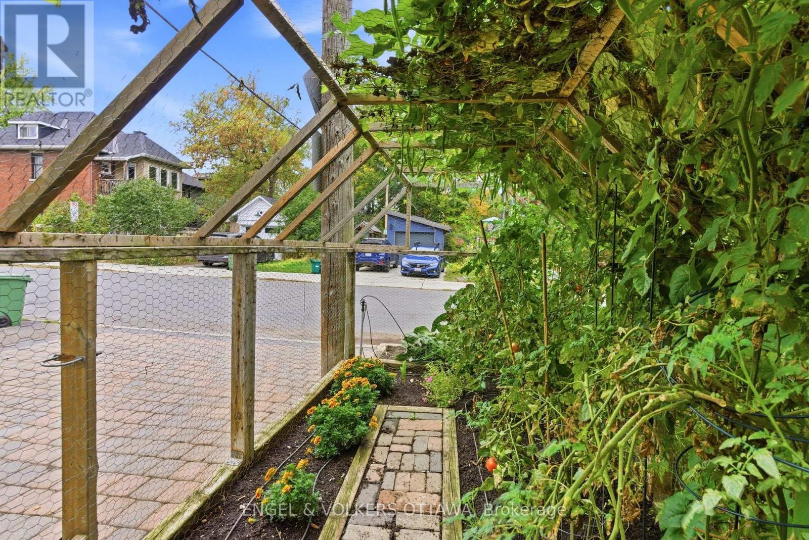 72 Smirle Avenue, Ottawa, Ontario  K1Y 0S3 - Photo 39 - X12975896