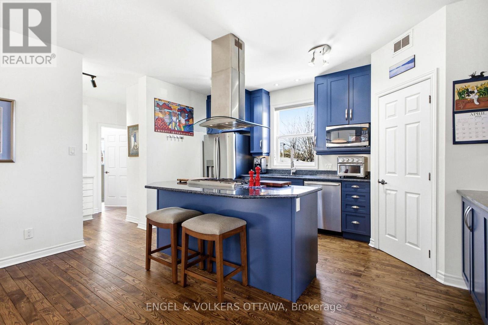 72 Smirle Avenue, Ottawa, Ontario  K1Y 0S3 - Photo 9 - X12975896