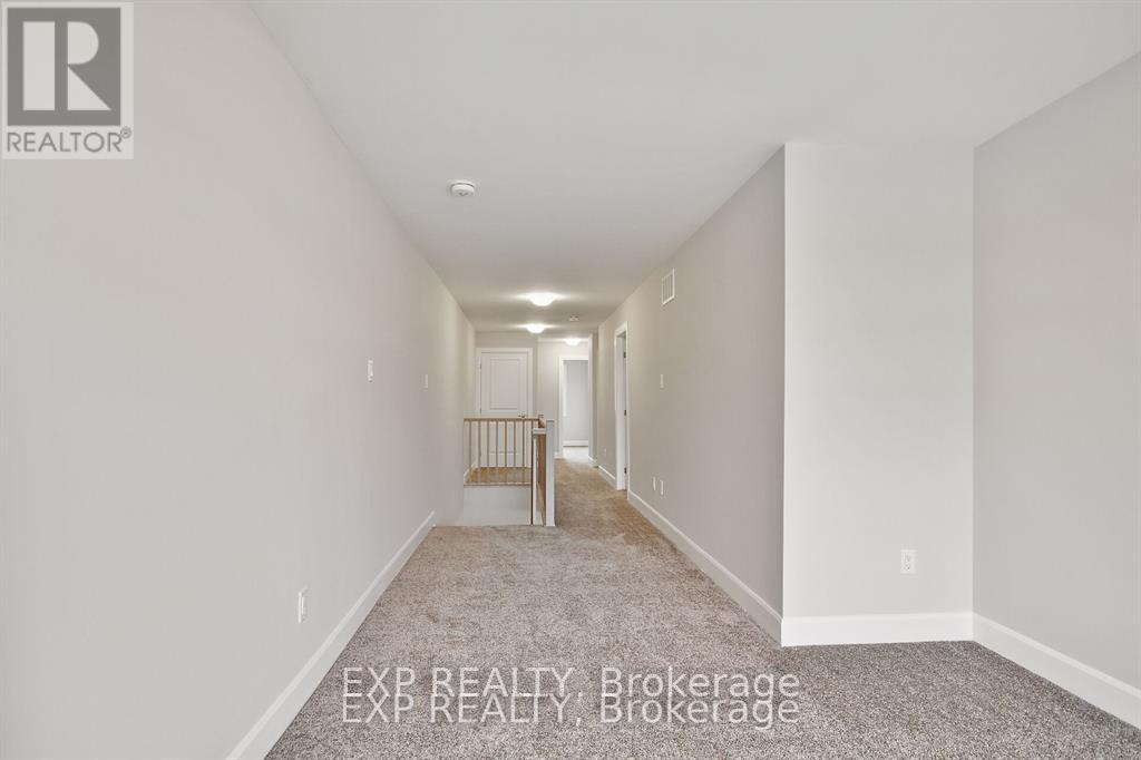 18 Reynolds Avenue, Carleton Place, Ontario  K7C 0C4 - Photo 13 - X12975942