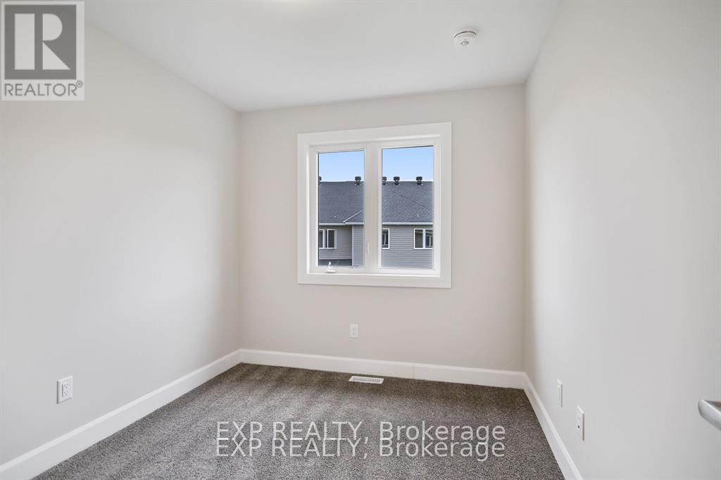 18 Reynolds Avenue, Carleton Place, Ontario  K7C 0C4 - Photo 17 - X12975942