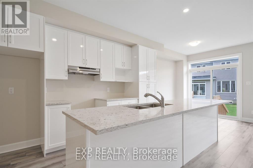 18 Reynolds Avenue, Carleton Place, Ontario  K7C 0C4 - Photo 7 - X12975942