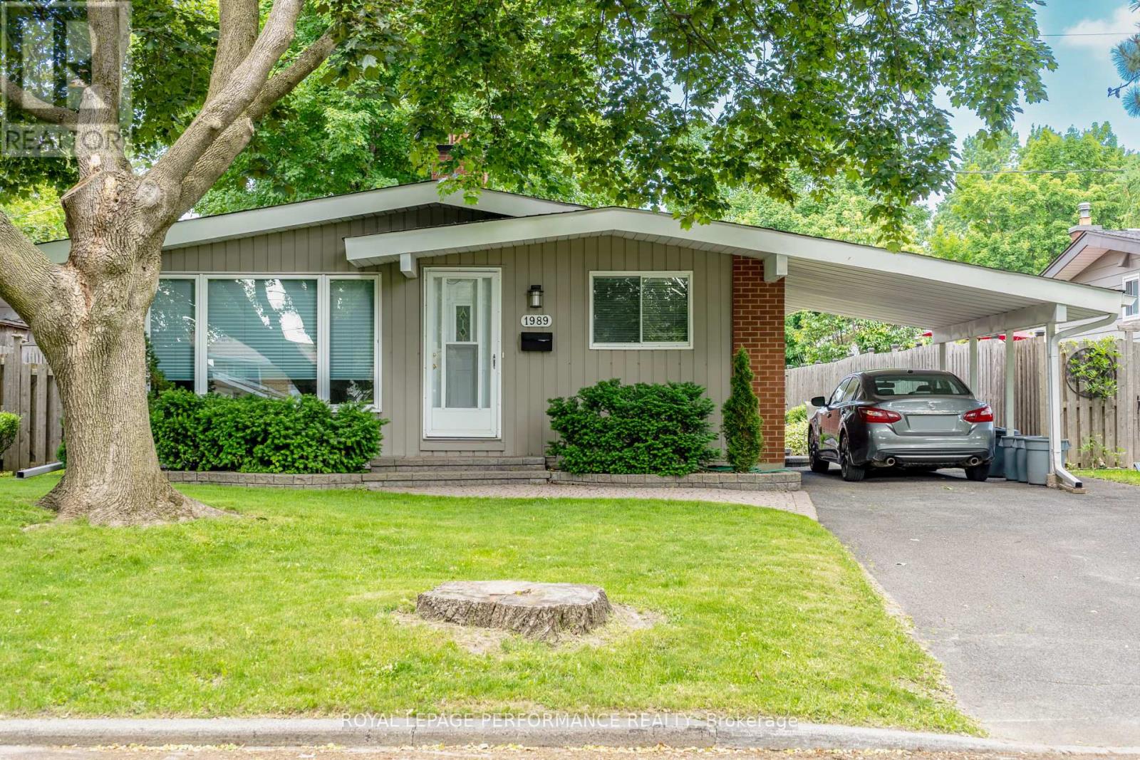 1989 MICHIGAN AVENUE, Ottawa, Ontario