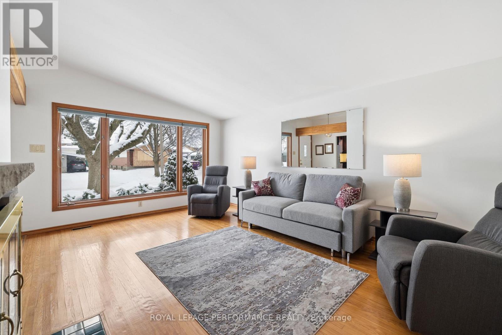 1989 Michigan Avenue, Ottawa, Ontario  K1H 6Y1 - Photo 6 - X12976008