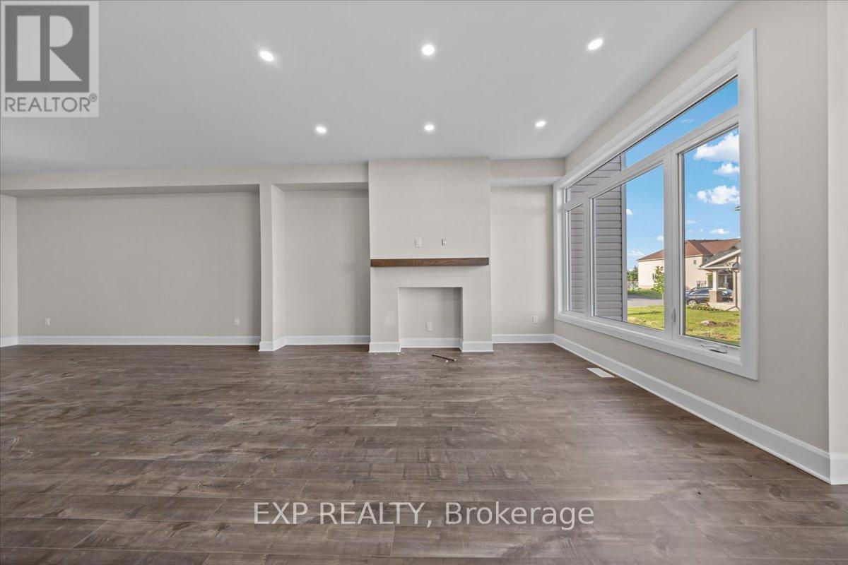 70 Eastwood Drive, Carleton Place, Ontario  K7C 0C4 - Photo 9 - X12976046