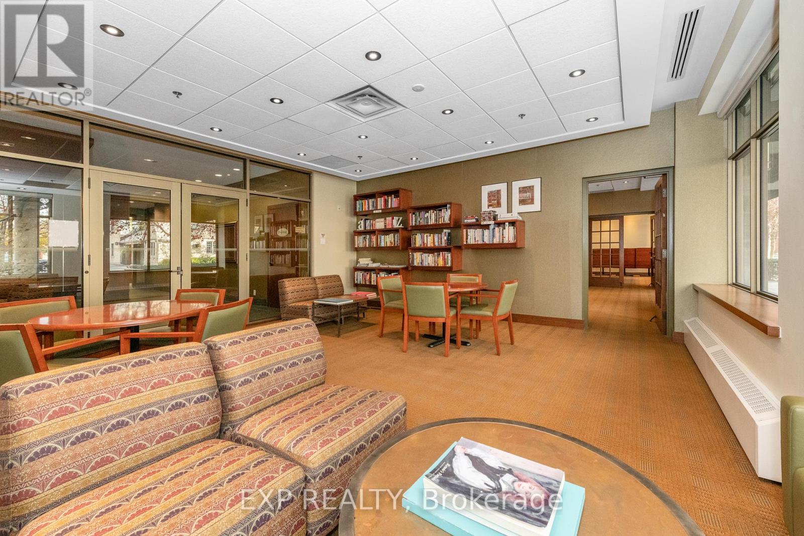 312 - 320 Mcleod Street, Ottawa, Ontario  K2P 1A3 - Photo 27 - X12976068