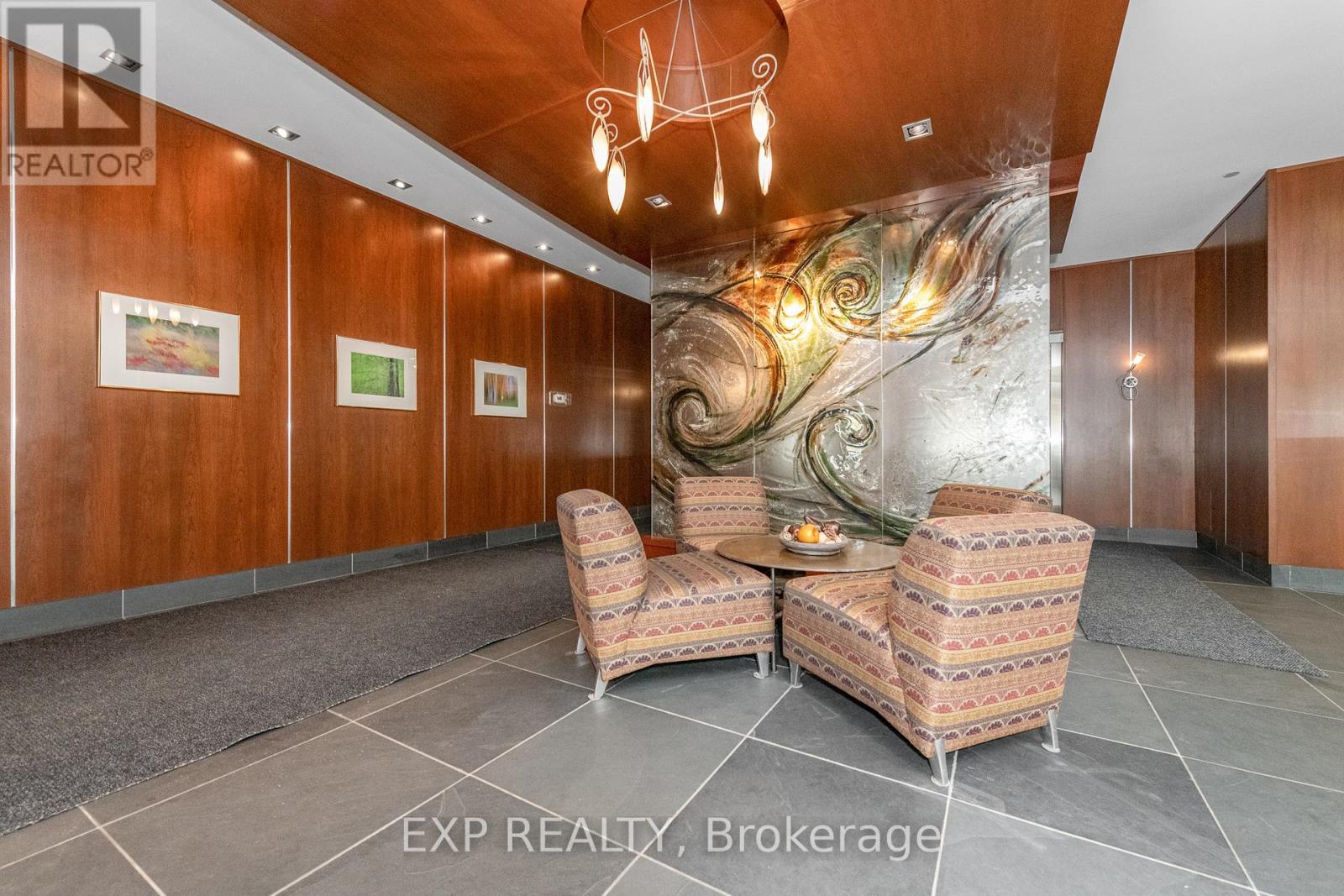 312 - 320 Mcleod Street, Ottawa, Ontario  K2P 1A3 - Photo 5 - X12976068