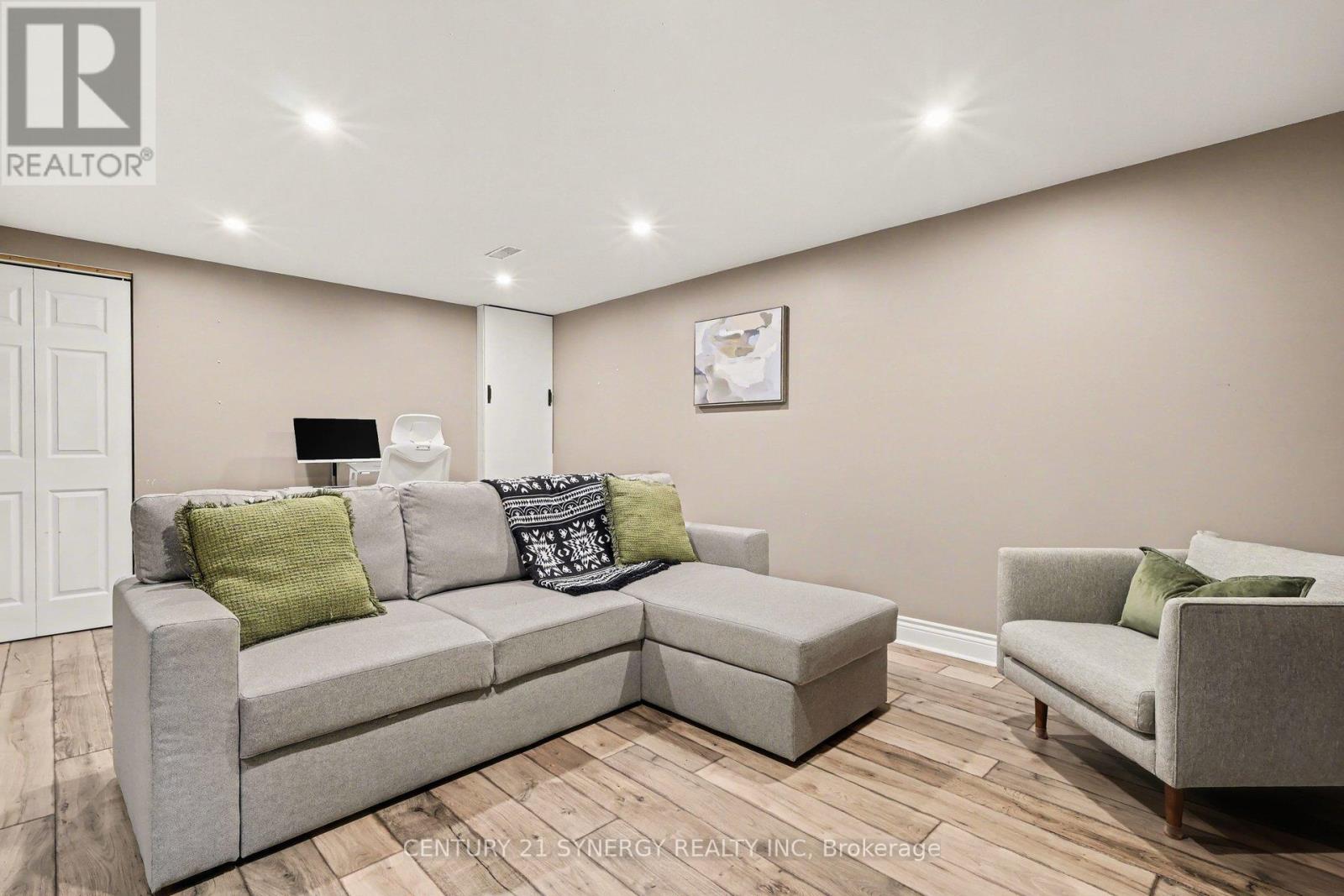 771 Vinette Crescent, Ottawa, Ontario  K1E 1X1 - Photo 25 - X12976092