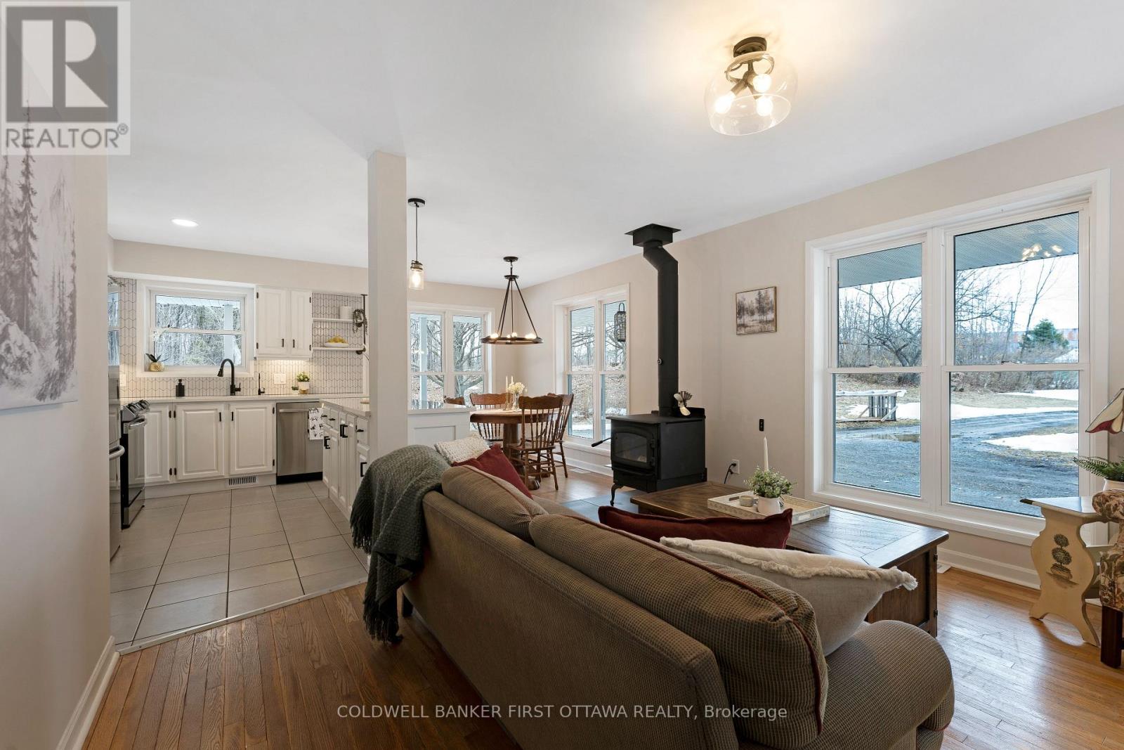 2511 Concession 10c, Lanark Highlands, Ontario  K0A 1P0 - Photo 6 - X12976114