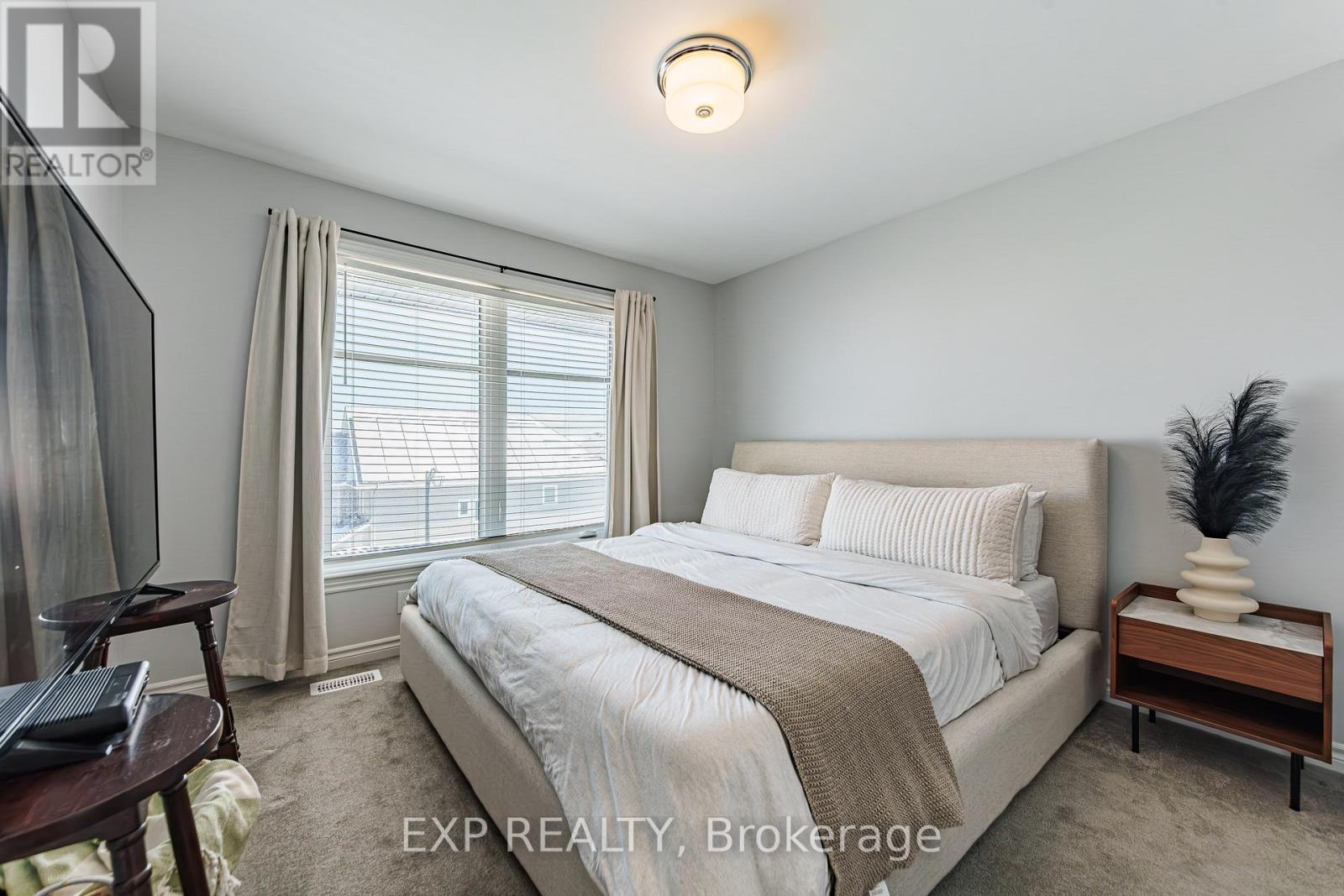 215 Pastel Way, Ottawa, Ontario K2J 6M8 - Photo 11 - X12976116