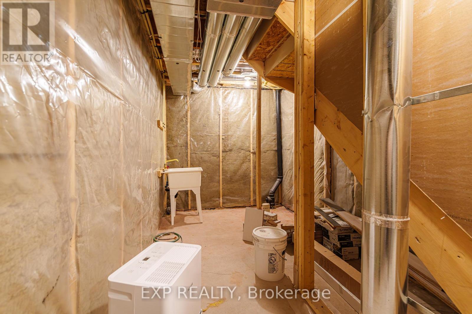 215 Pastel Way, Ottawa, Ontario K2J 6M8 - Photo 19 - X12976116