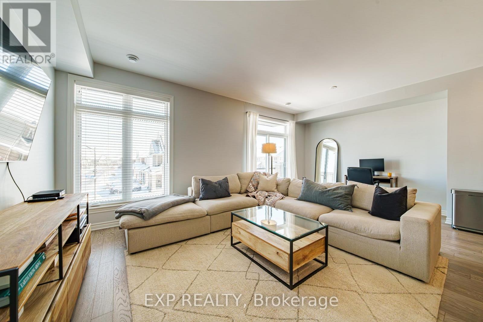 215 Pastel Way, Ottawa, Ontario K2J 6M8 - Photo 7 - X12976116