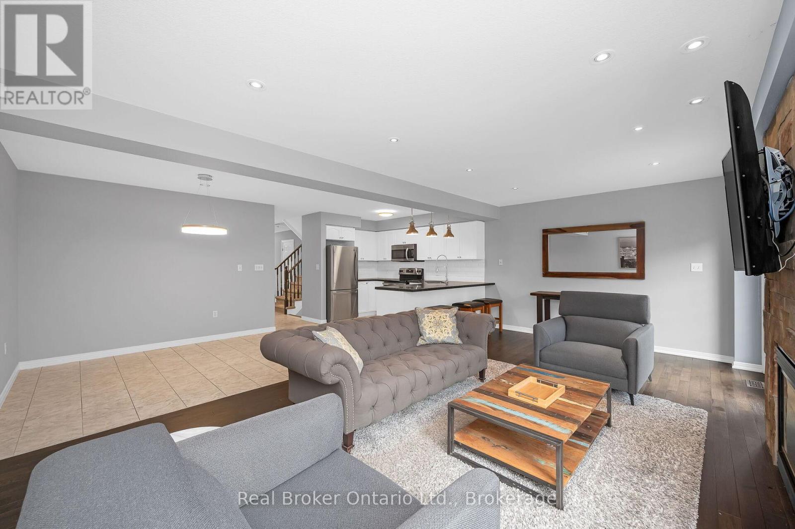 23 Bellflower Boulevard, Hamilton, Ontario  L0R 1P0 - Photo 12 - X12975902