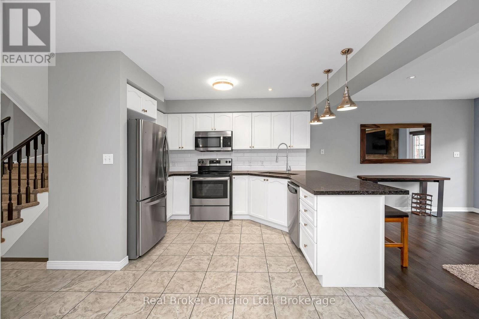 23 Bellflower Boulevard, Hamilton, Ontario  L0R 1P0 - Photo 7 - X12975902