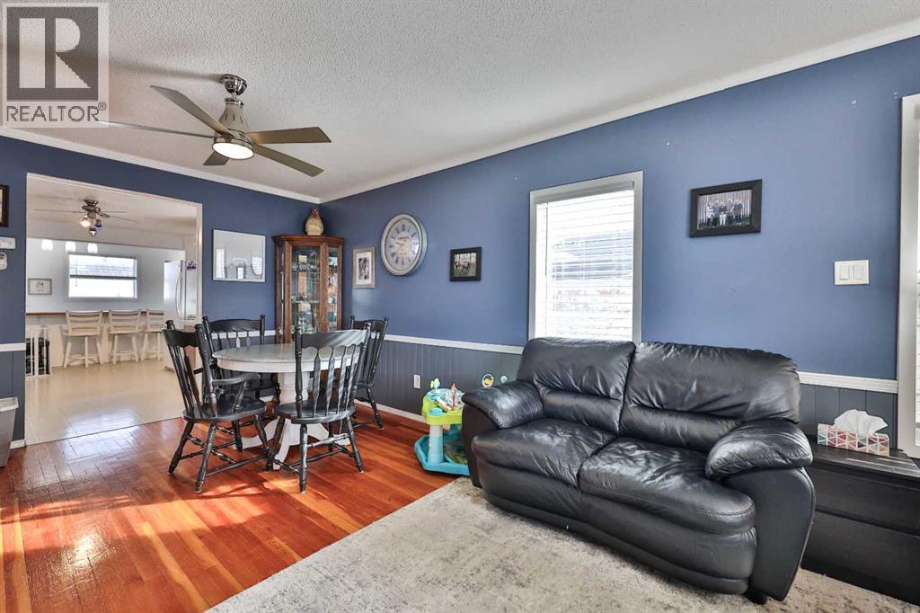 405 5 Avenue, Warner, Alberta  T0K 2L0 - Photo 7 - A2294490