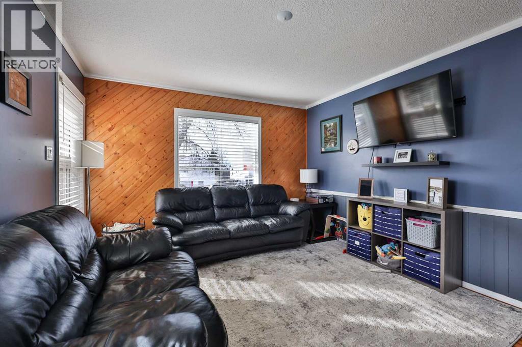 405 5 Avenue, Warner, Alberta  T0K 2L0 - Photo 6 - A2294490