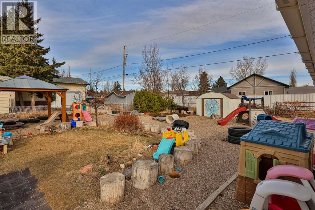 405 5 Avenue, Warner, Alberta  T0K 2L0 - Photo 37 - A2294490