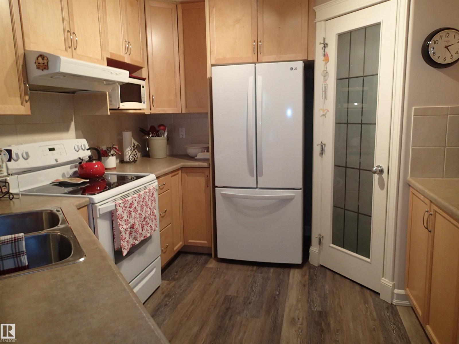 #206 10208 120 St Nw, Edmonton, Alberta  T5K 2W2 - Photo 6 - E4481248